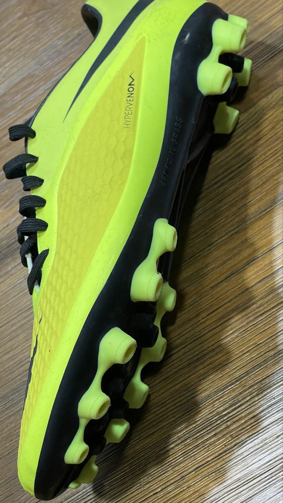 Chuteiras Nike Hypervenom - futebol salão