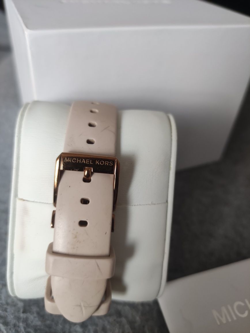 Smartwatch Michael Kors