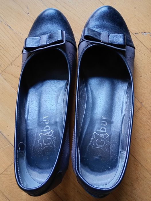 Czółenka skórzane r. 40