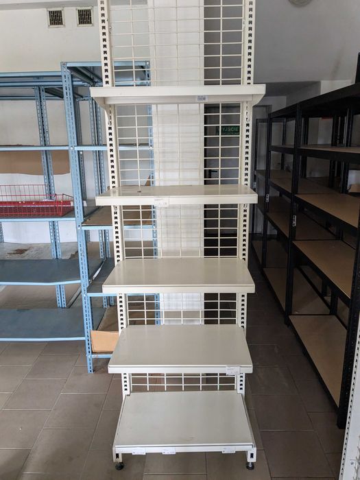 Regał metalowy jak nowy