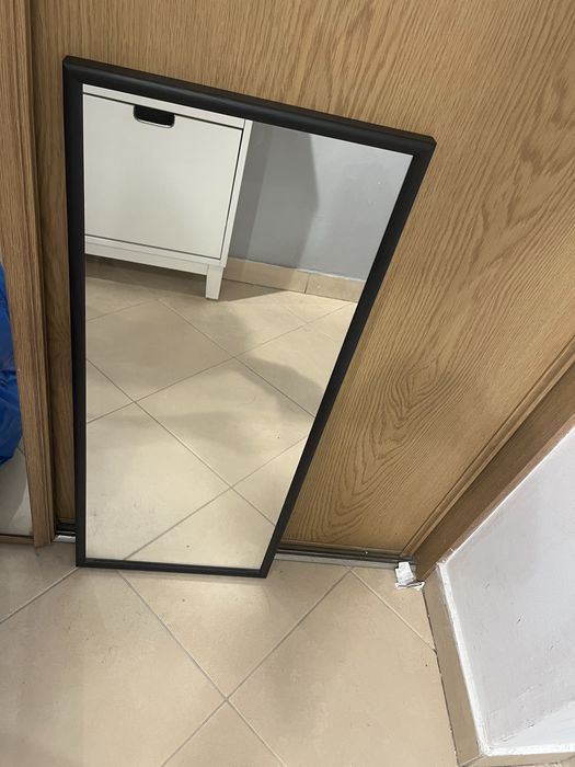 Lustro w drewnianej ramie 33x80