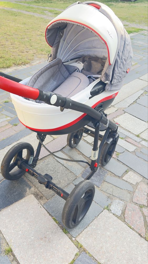 Sprzedam wózek dziecięcy