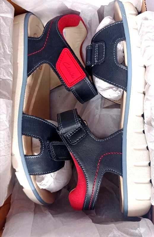 Skórzane sandały Clarks 39 granat płaskie rzepy