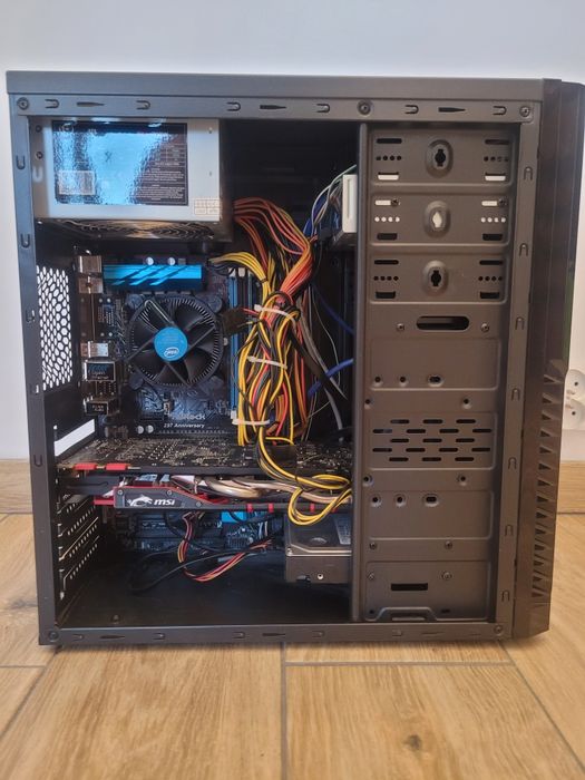 Komputer stacjonarny firmy logic