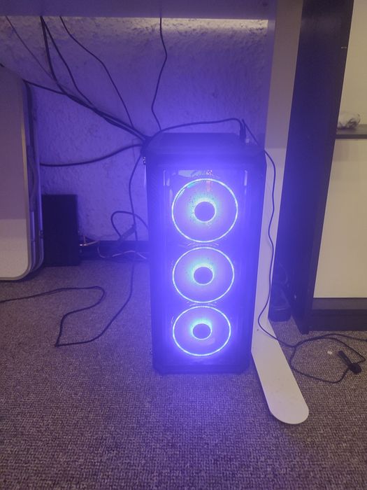 komputer gamingowy/RTX 3060TI/Ryzen 5 5600x