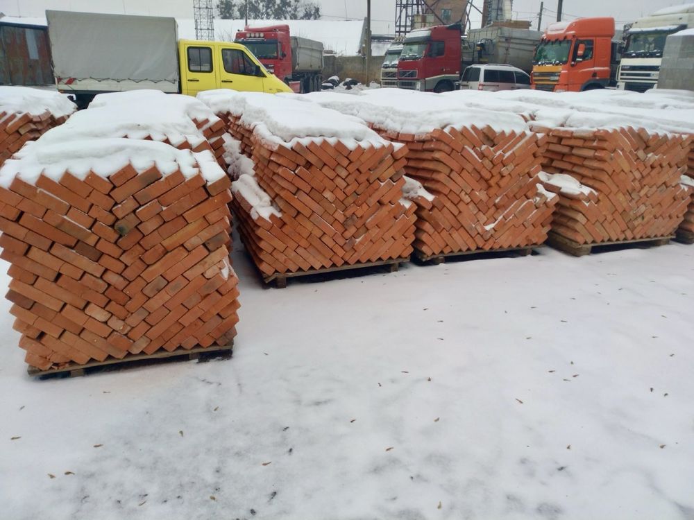 Цегла червона рядова м100