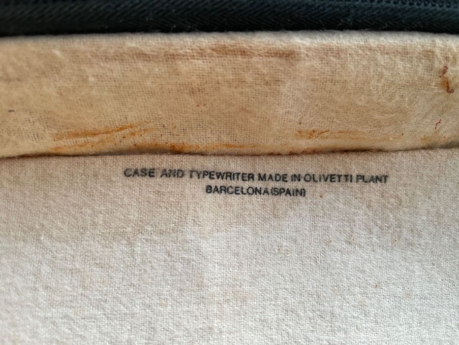 Maquina escrever Olivetti Lettera / Olivetti Lettera Old Typewriter