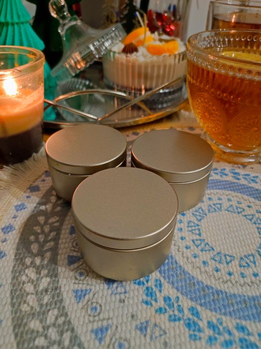 Zestaw 3 świeczek zapachowych w małych puszkach