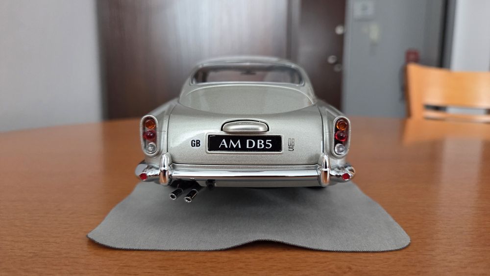 1:18 Aston Martin DB5 - lepszy niż Autoart, prawie jak CMC