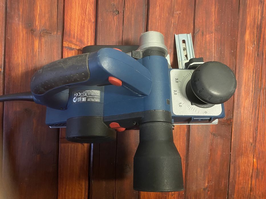 Bosch GHO 40-82C, 850W - strug elektryczny, najlepszy model, faktura