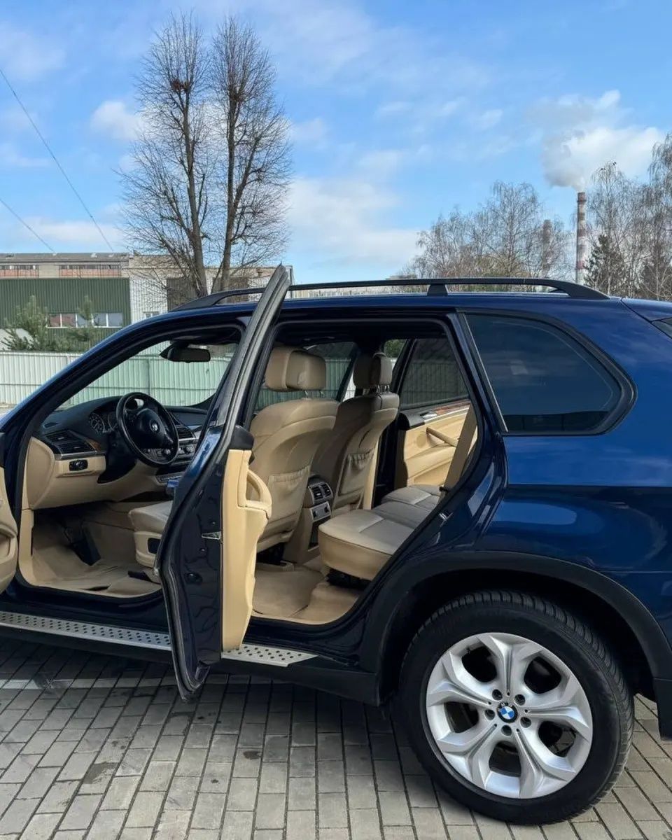 BMW X5 E70 (2011) USA