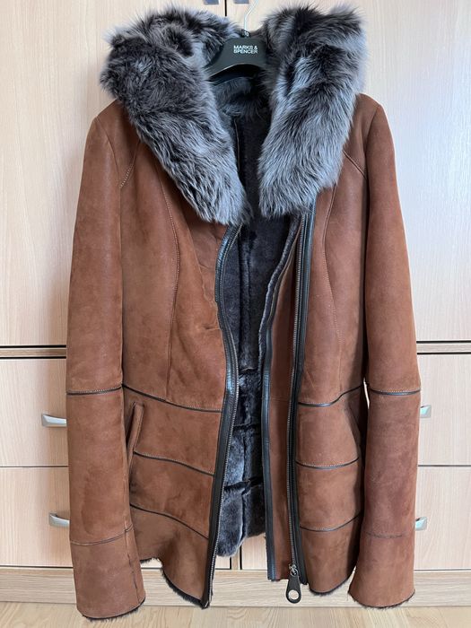 Жіночв натуральна дублянка з каптуром