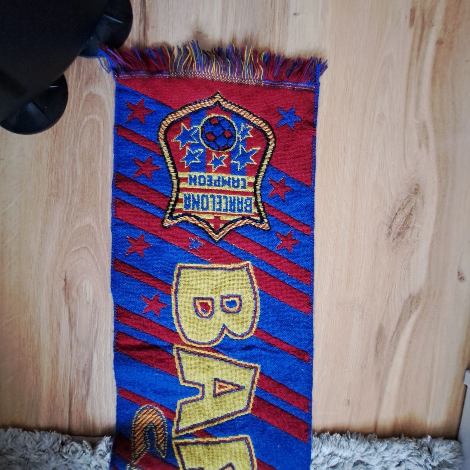 Szalik FC Barcelona, naklejki i ołówek