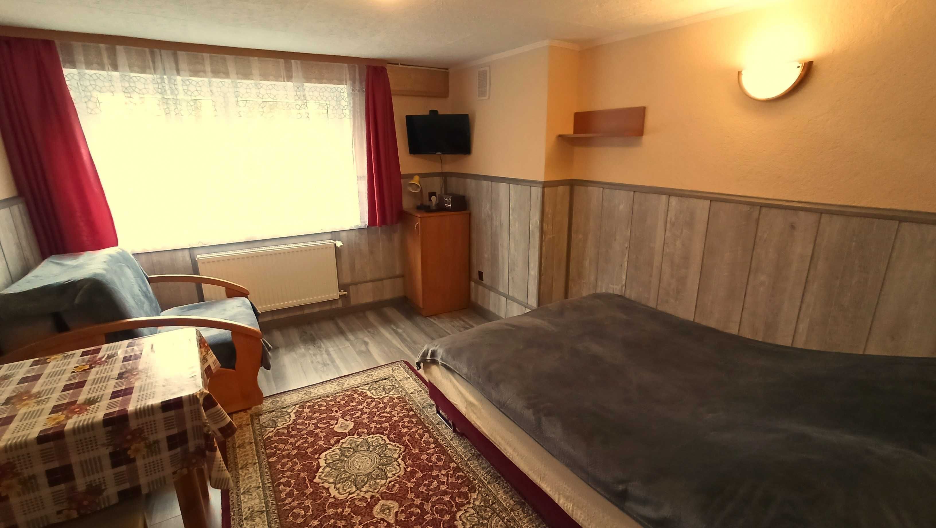 Wolne od 29.08 Apartament i pokoje . Centrum. Noclegi .Góry