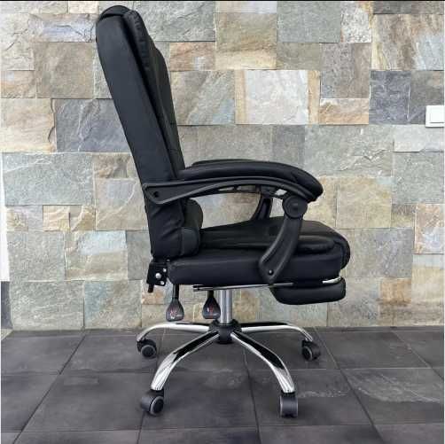 Комп'ютерне крісло boss з підставкою для ніг офісне крісло