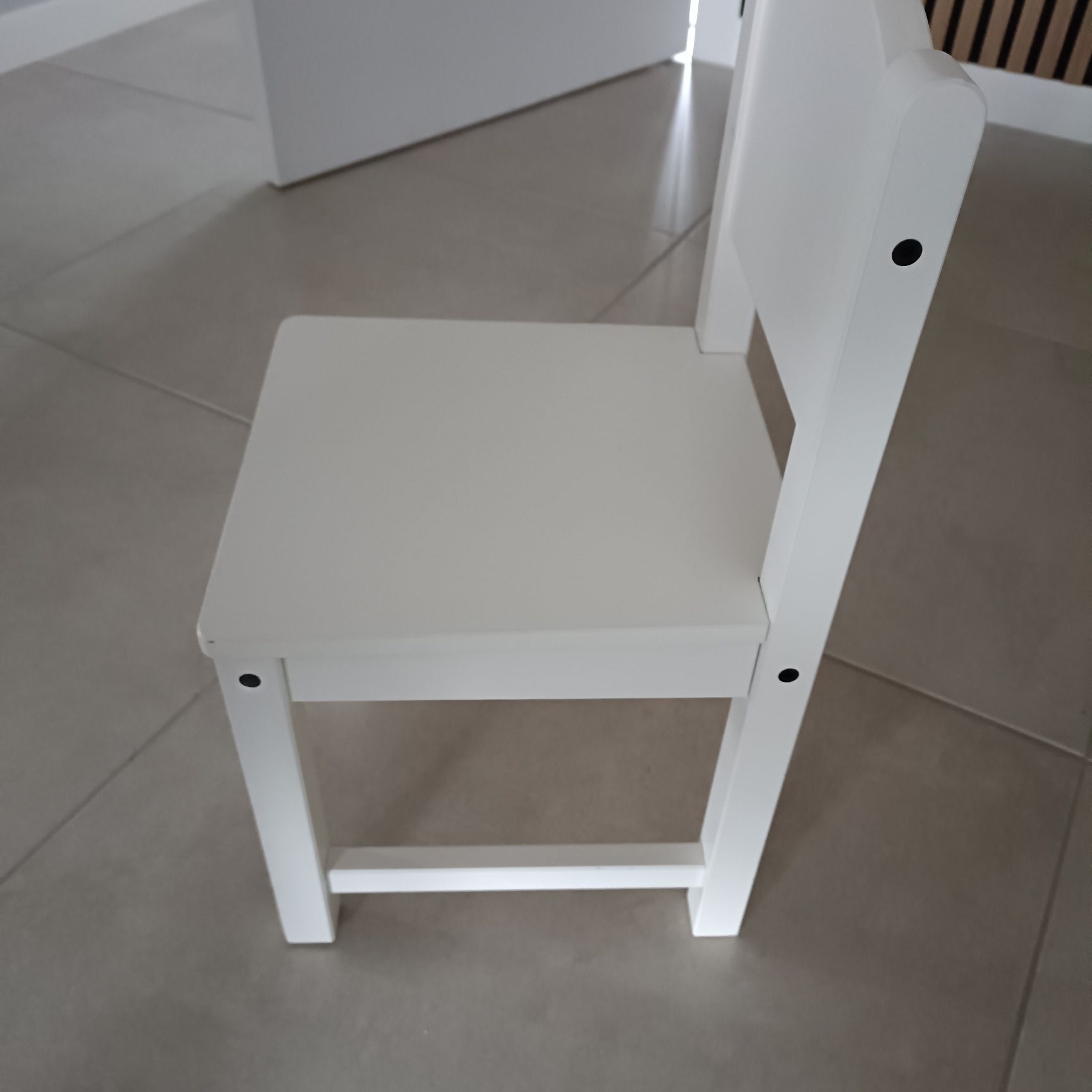 Zestaw krzesełko i stolik biurko dla dziecka Ikea Sundvik