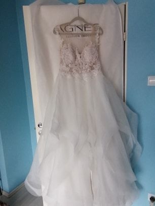 Sukienka ślubna Agnes ( welon + koło w cenie)