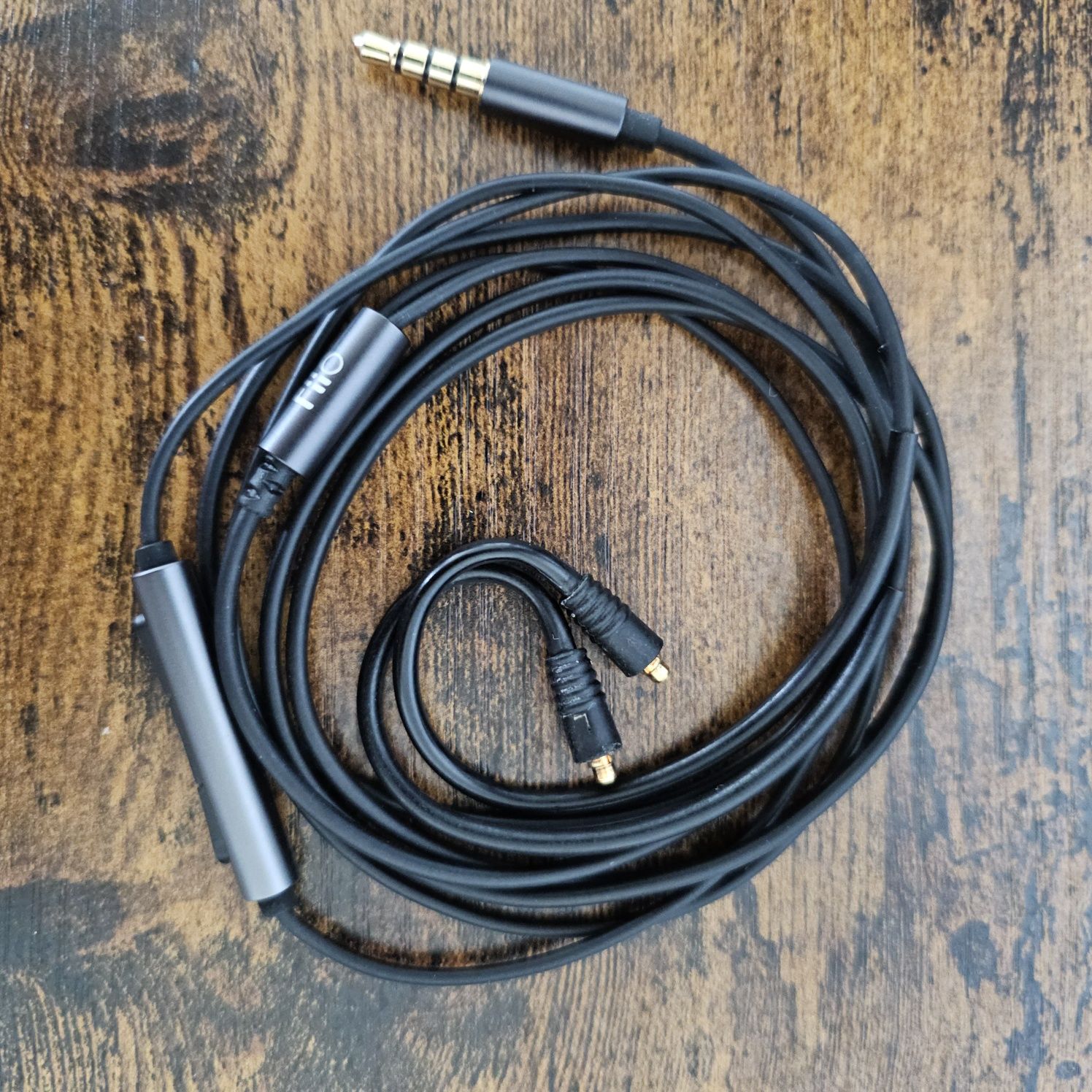 Słuchawki FiiO F9