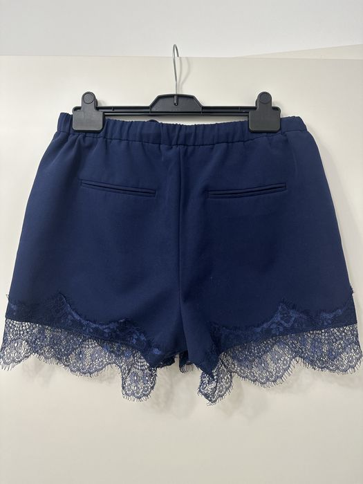 Eleganckie szorty z koronką