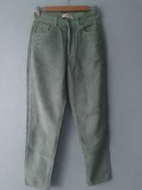 Sztruksowe spodnie retro vintage typu MOM jeans marki Pull&Bear w rozm