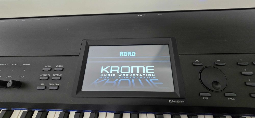 KORG KROME 88 Stacja robocza, stan dobry