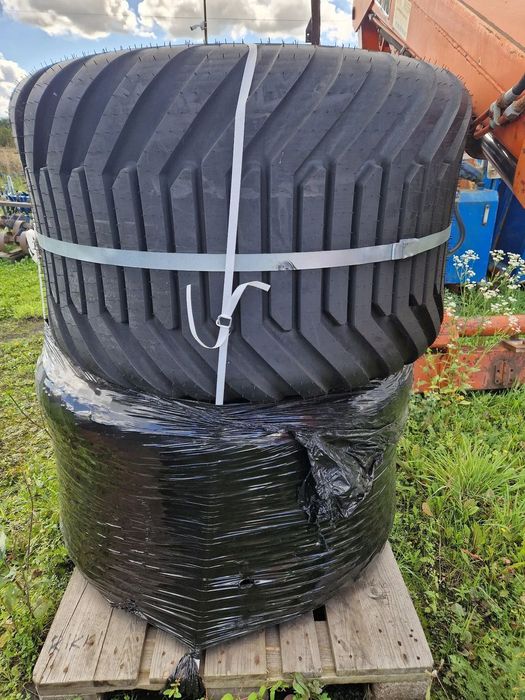 Opona BKT rozmiar 700/50 - 22,5