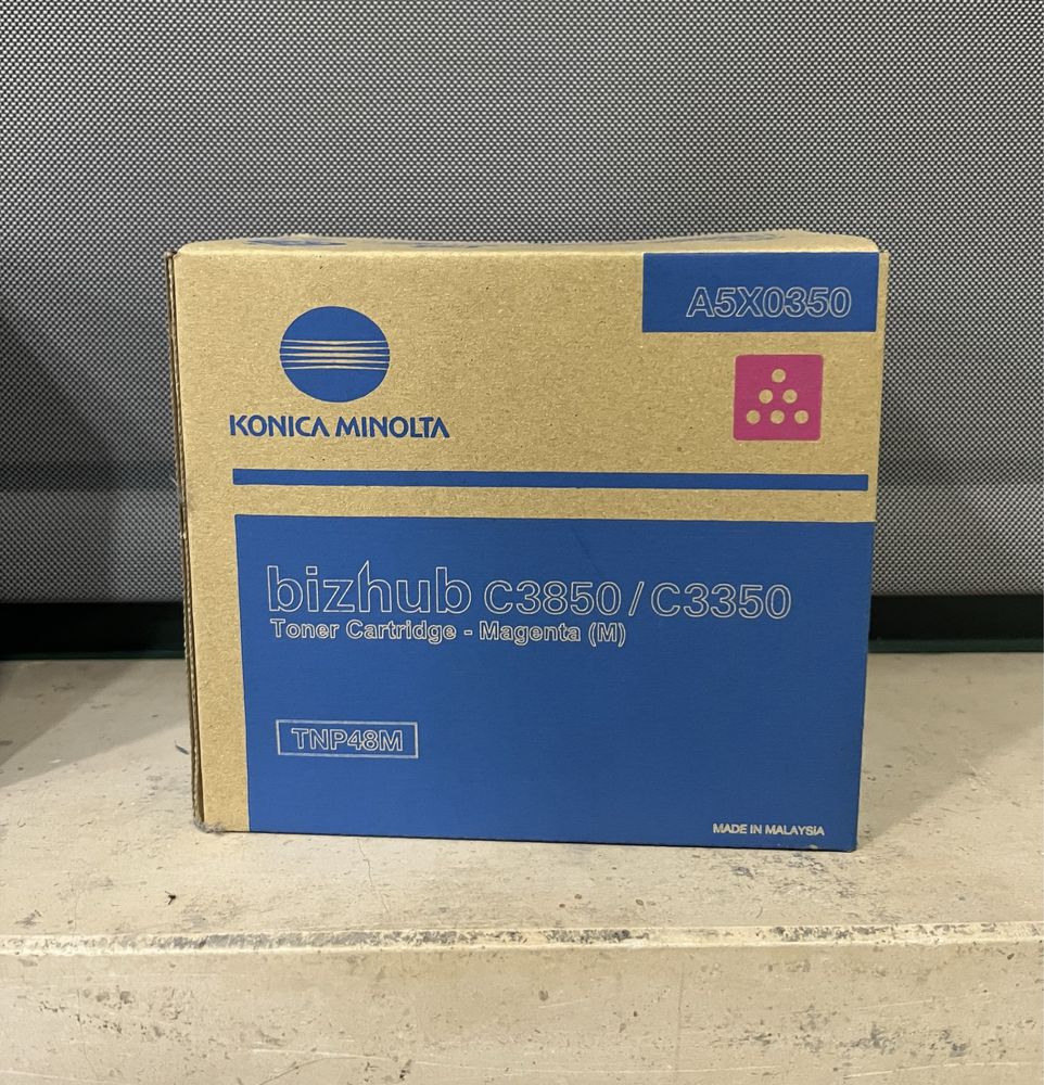 Ofeta de toner na compra do conjunto para impressora konica Minolta
