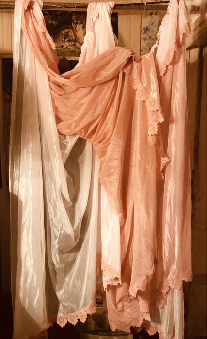 Разные, разные  тюли,