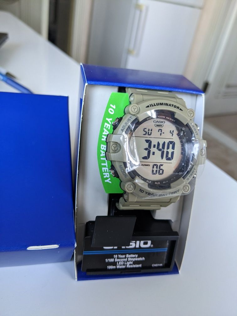 часы водонепроницвемые, для военных  military .Casio AE - 1500 wh