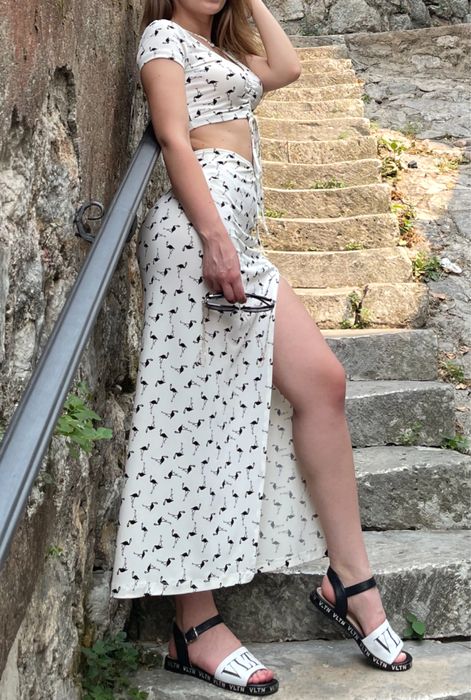 Ефектний літній костюм топ+спідниця