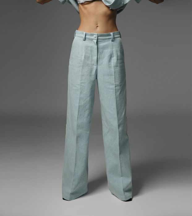 Преміальний жіночий одяг — оптом