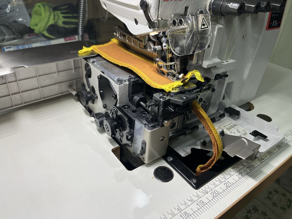 Продам Оверлок Bruce x5s jack e4s