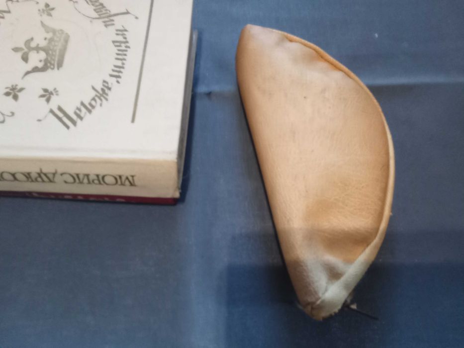 Цветок кованый металл и ваза СССР, Старинные ключи набором. Панно СССР