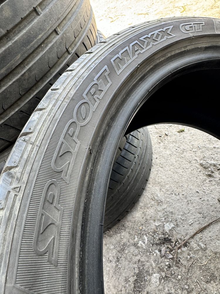 225/40/18 Dunlop-4шт
