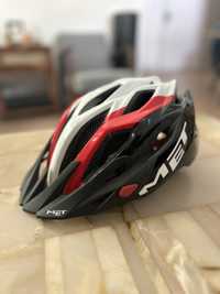 Kask rowerowy MET 52-59cm, tylni led