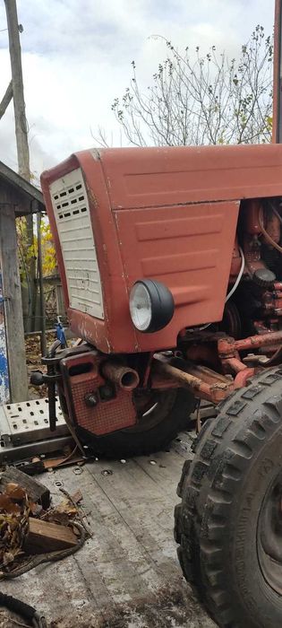 Трактор колісний т 25