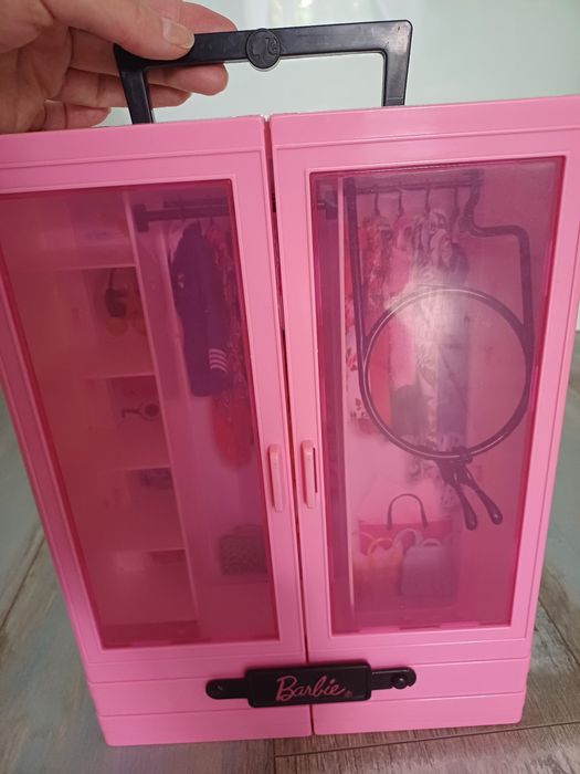 Barbie Шафа портативна для речей