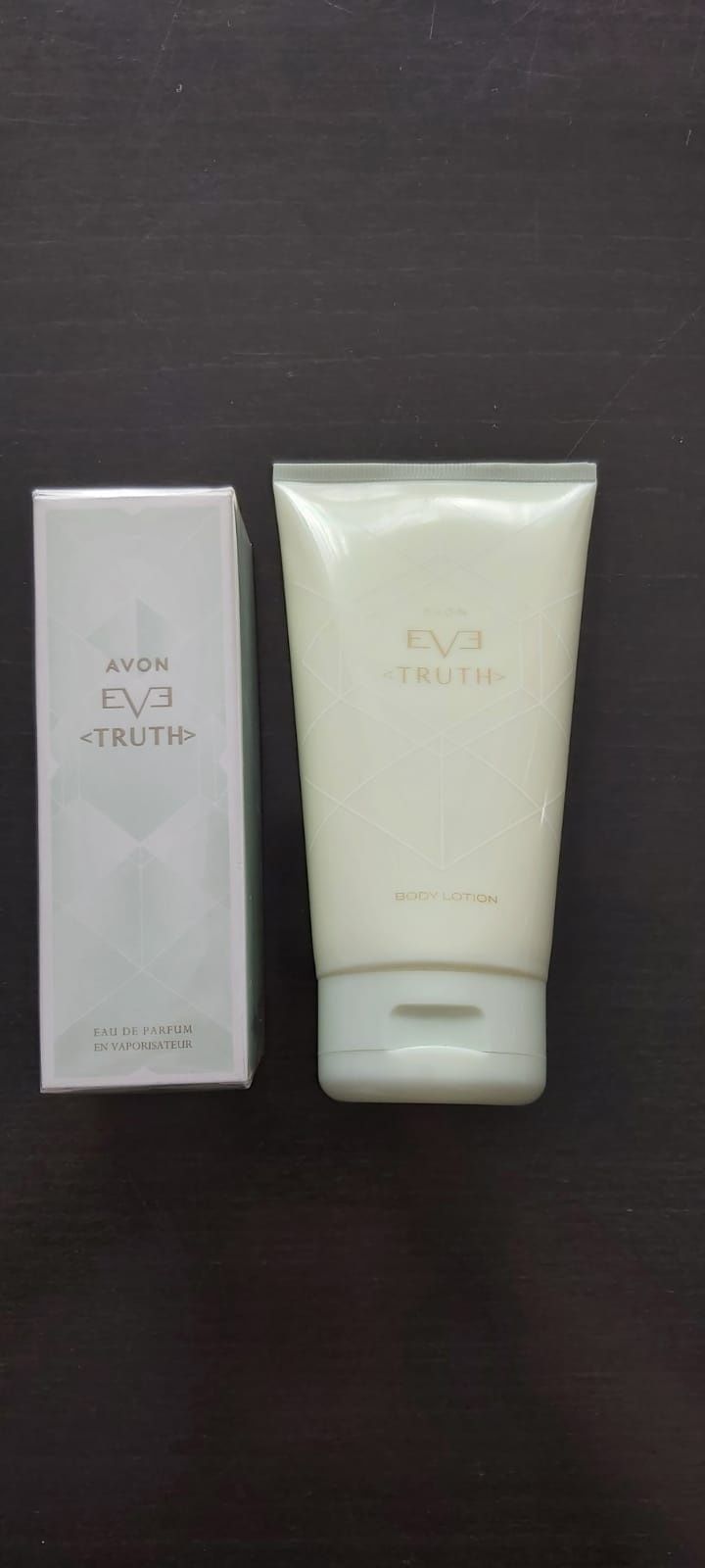 Zestaw Avon - Eve Truth