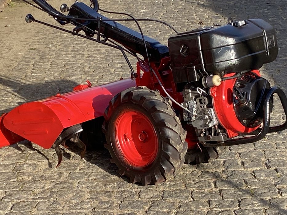 Motocultivador lombardini com fresa