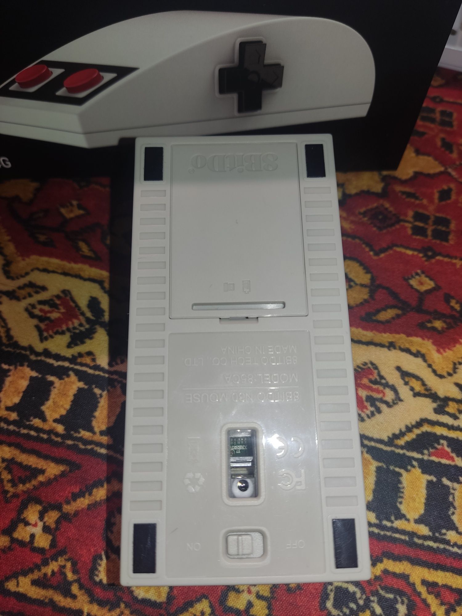 Myszka 8BitDo NES Retro Bezprzewodowa 2.4 GHz
