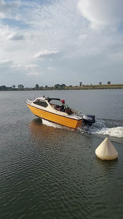 Motorówka 475 HT z Yamaha 40