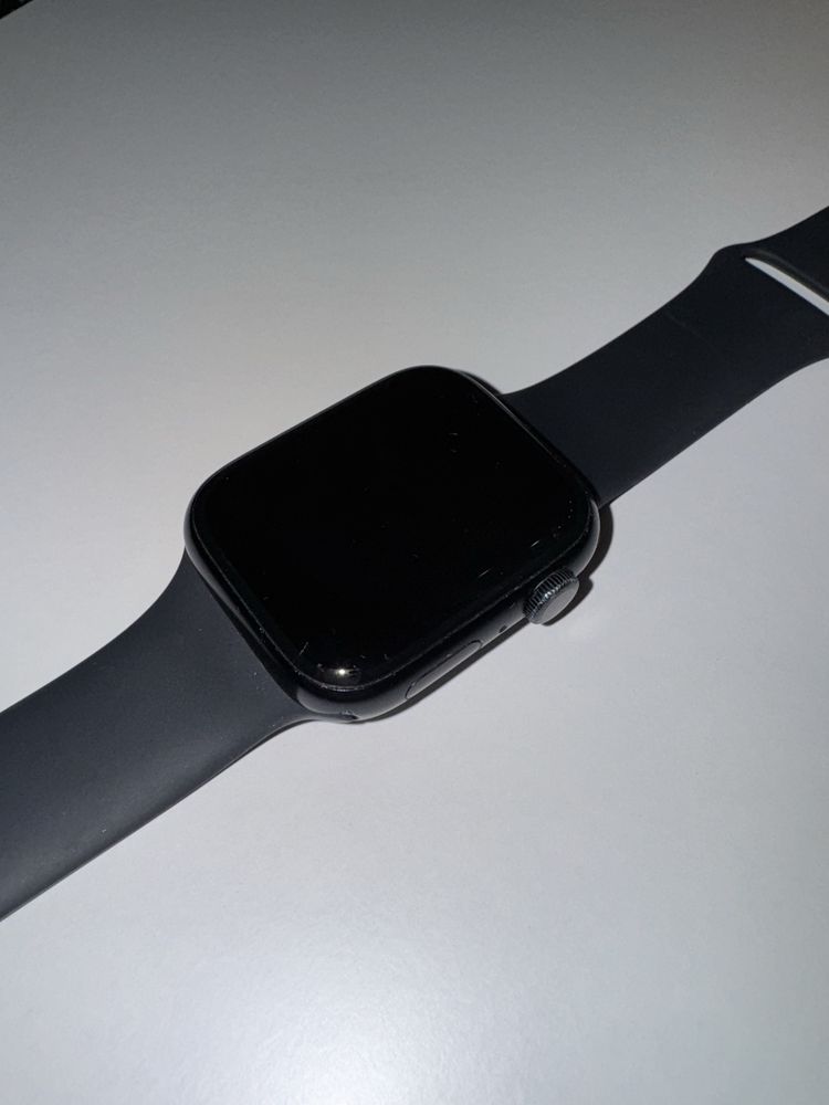 Apple Watch series 8 45mm