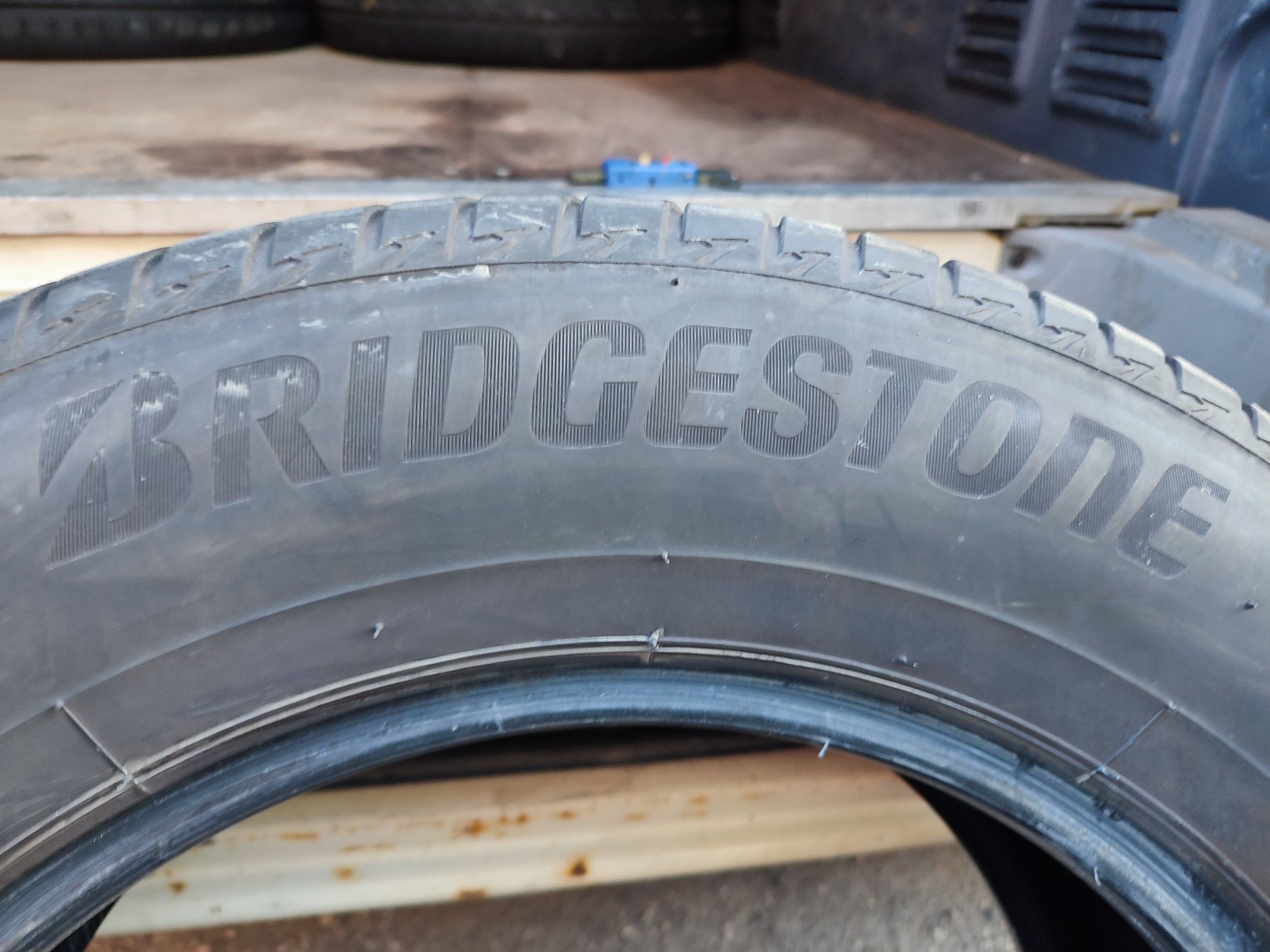 Dwie opony Bridgestone Turanza T005 235/65/17 108V