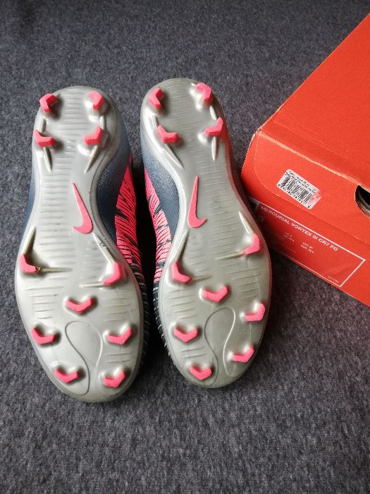 Buty piłkarskie Nike JR Mercurial Victory VI DF FG