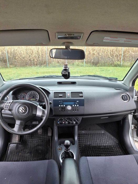 Suzuki Swift  1.3 , 93 KM , 2009 rok