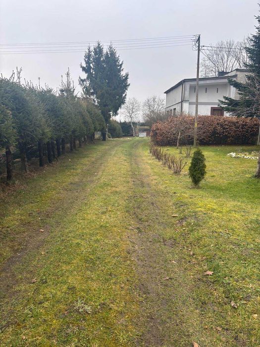 Na sprzedaż mieszkanie w budynku dwurodzinnym.