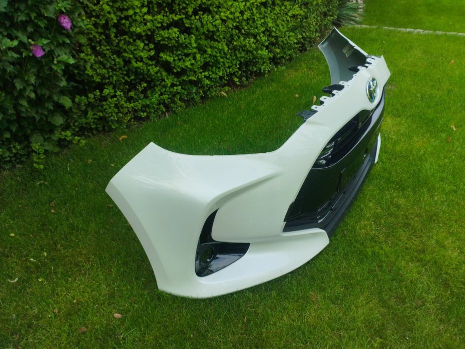 Zderzak Przód Toyota Yaris 4 P21 Kolor Biała Perła 089