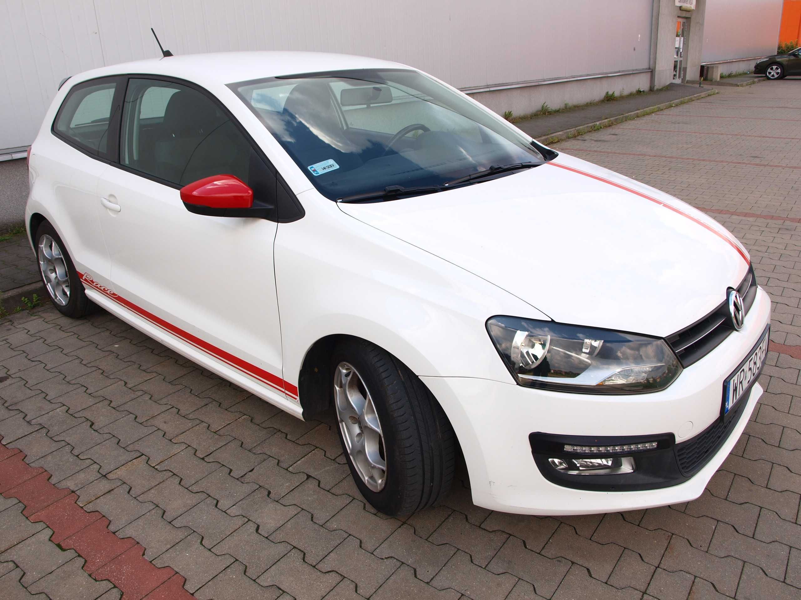 Wypożyczalnia Aut Wynajem Samochodów VW Polo 1,4B + GAZ Ekonomiczny