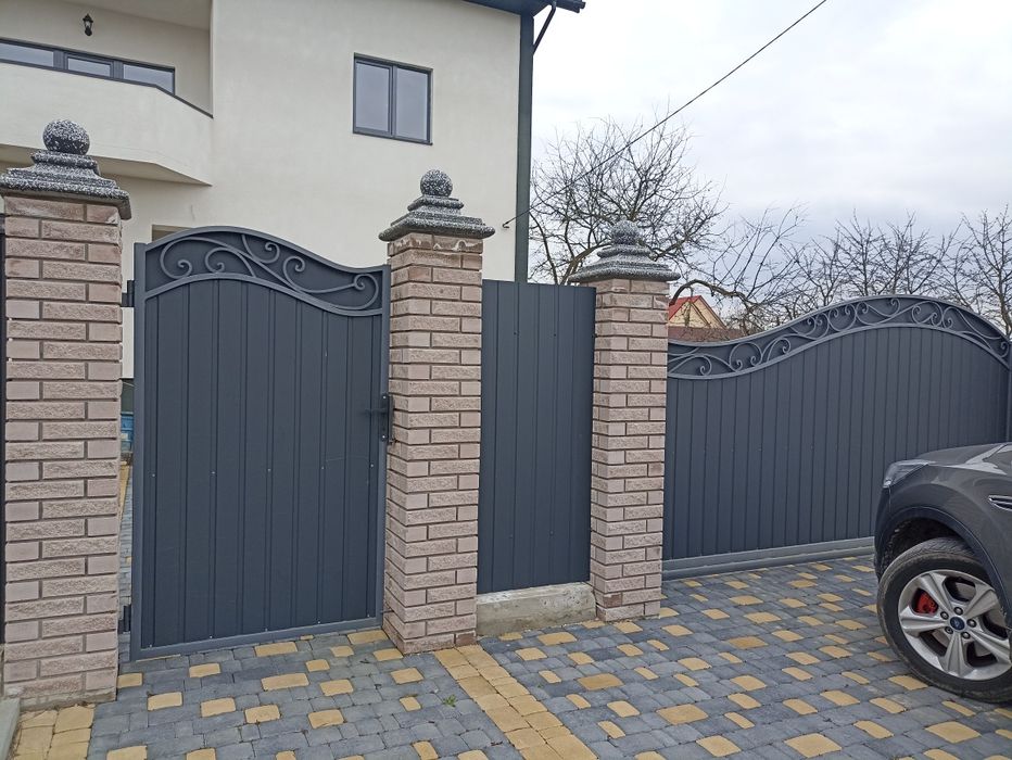 Новозбудований будинок