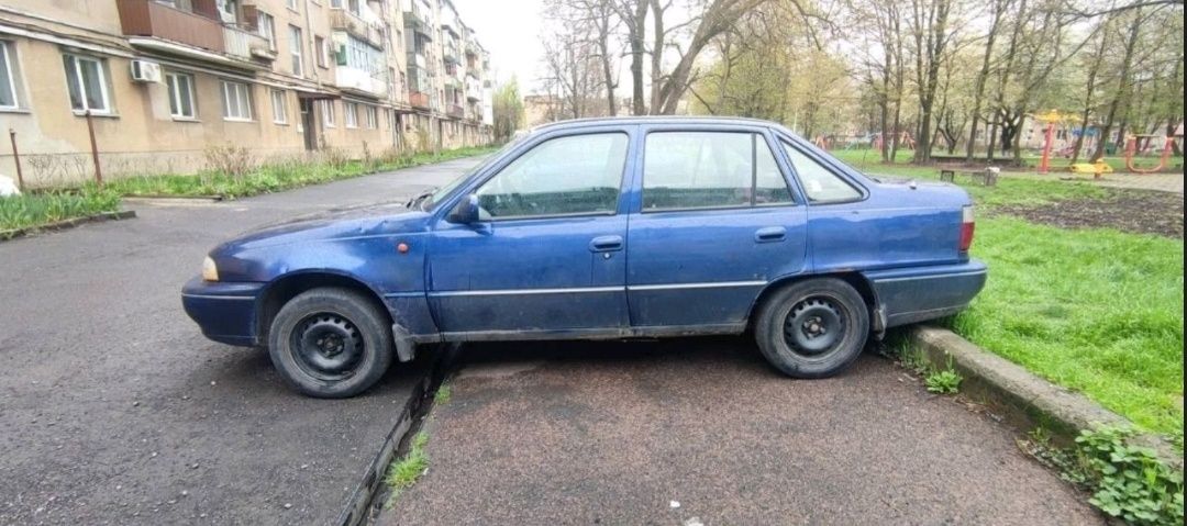 Продам дейво нексію